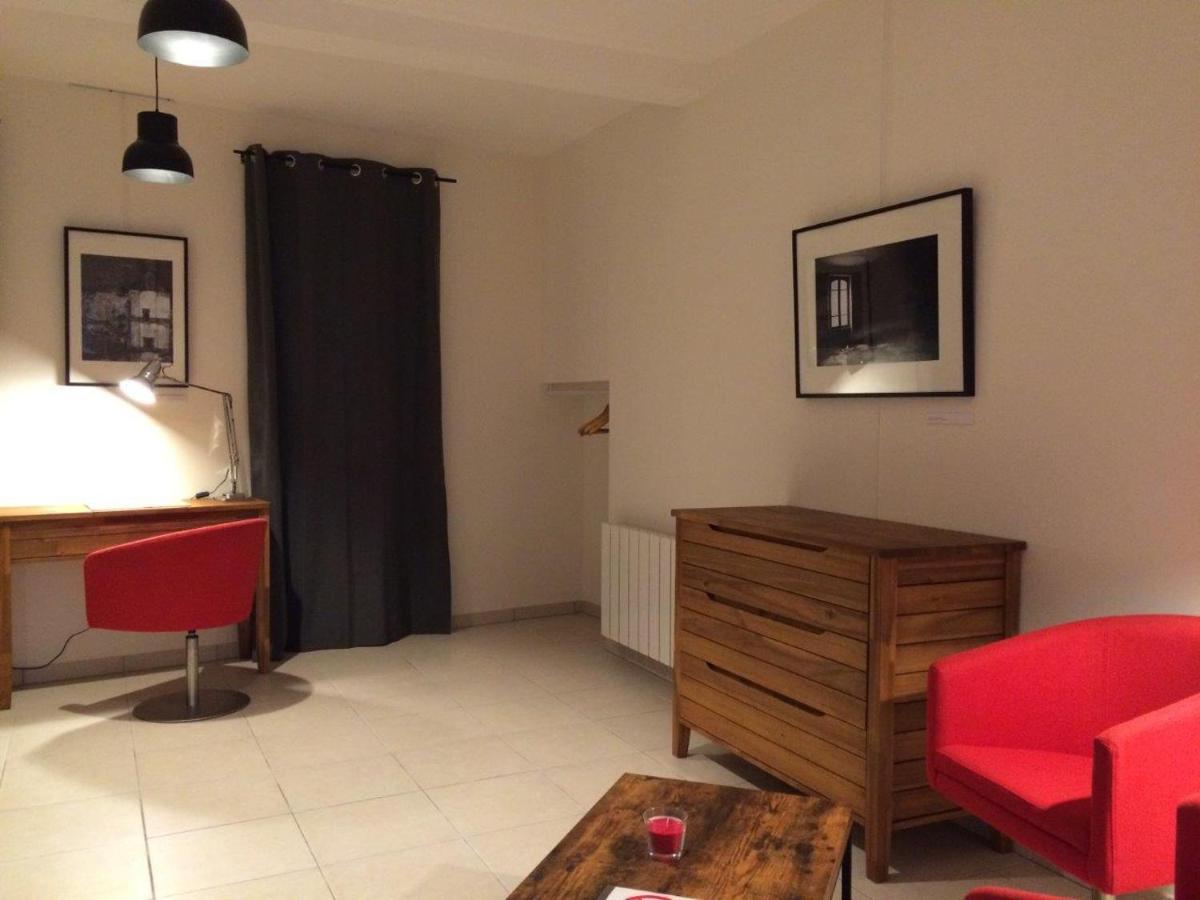 Le Studio Du Chateau Auriac-sur-Vendinelle Екстер'єр фото